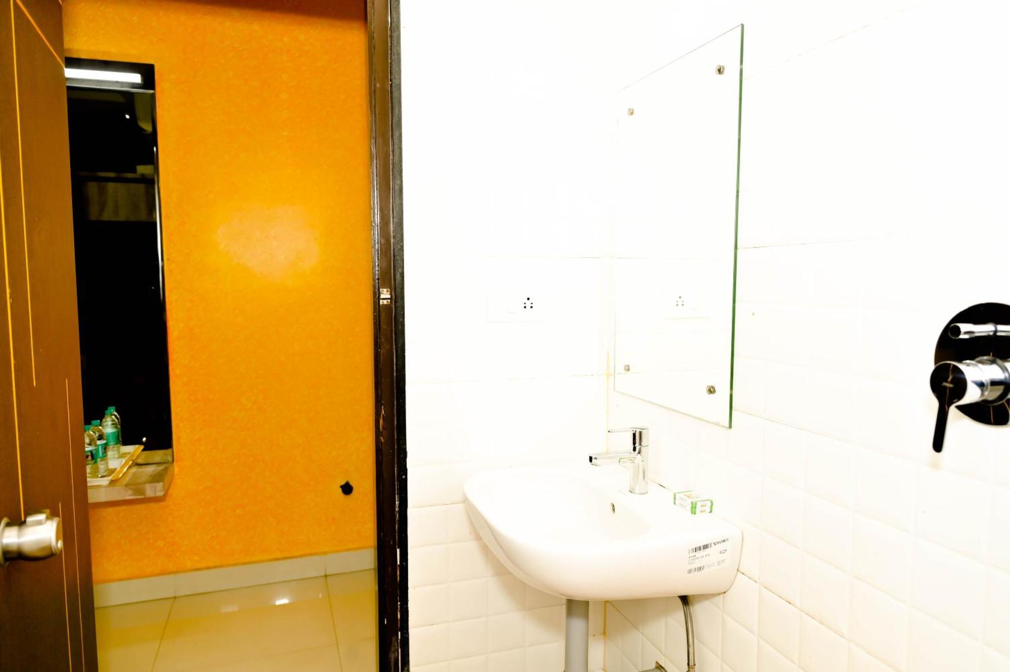Townhouse Mk 호텔 Chikmagalūr 외부 사진