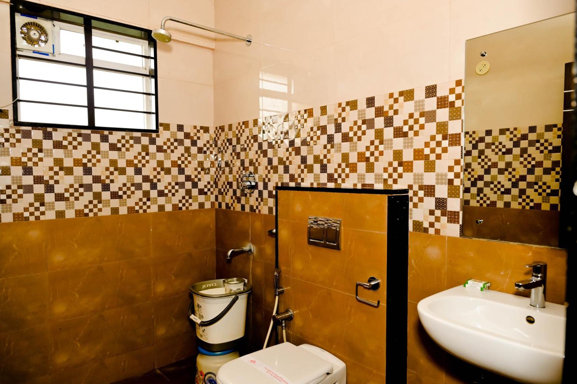 Townhouse Mk 호텔 Chikmagalūr 외부 사진